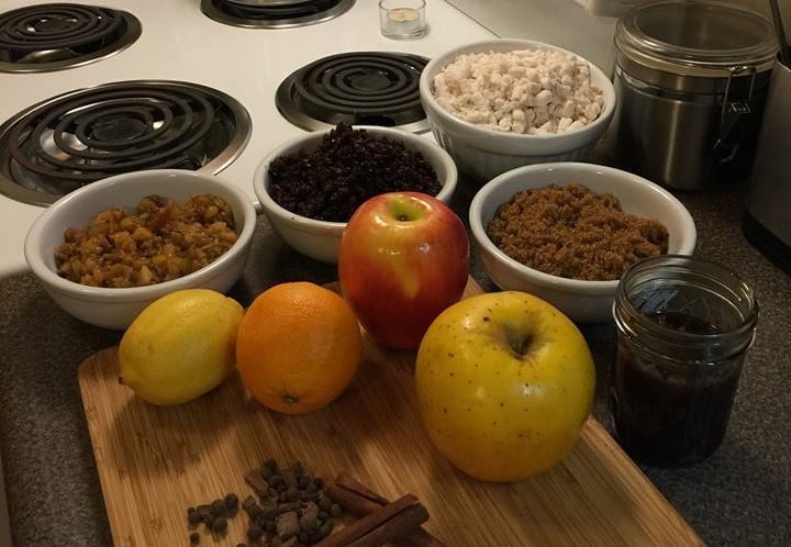 Traditional English Mincemeat Pie Recipe - Accidental Travel Writer